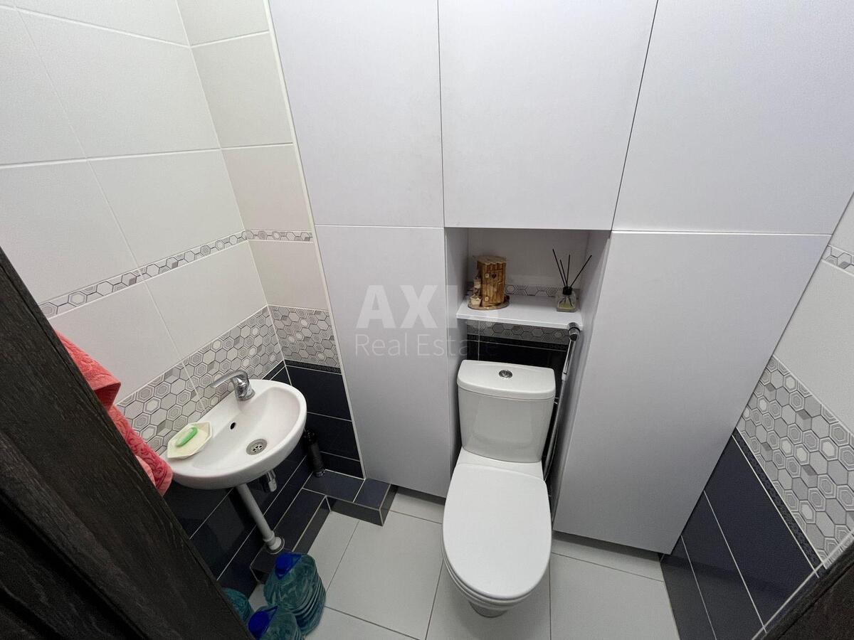 3к квартира ул. Заболотного Академика 155790510