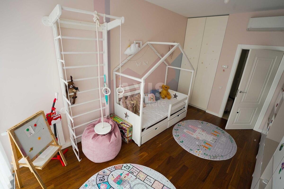 3k apartment vul. Dragomyrova Myhajla 205