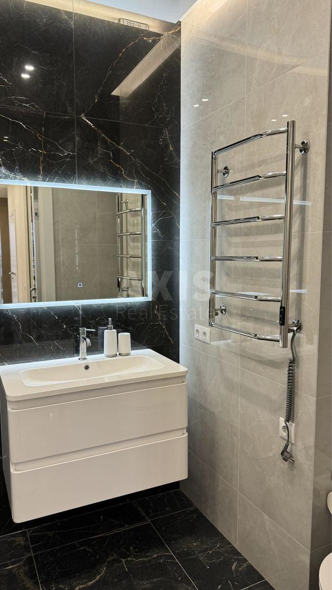 3k apartment nab. Dniprovs'ka 1811