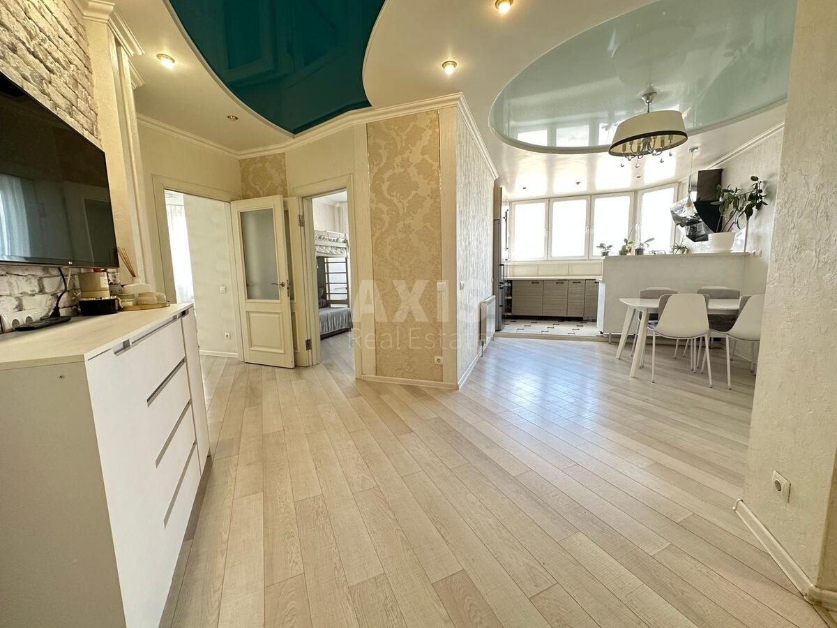 2k apartment vul. Oleny Pchilky 65