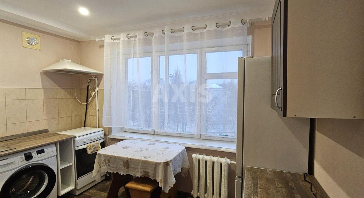 2к квартира ул. Соломенская 30641030