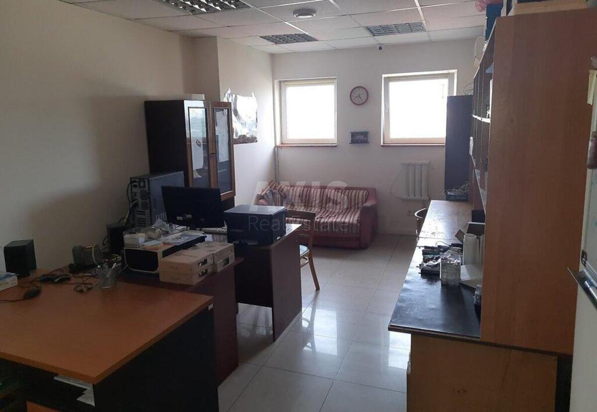 Офис ул. Голосеевская 13, 62м2
