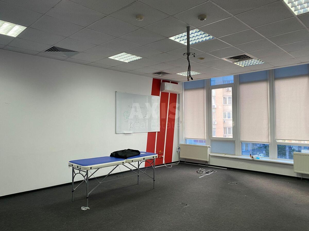 Office vul. Okipnoi' Rai'sy 8, 50m2525706