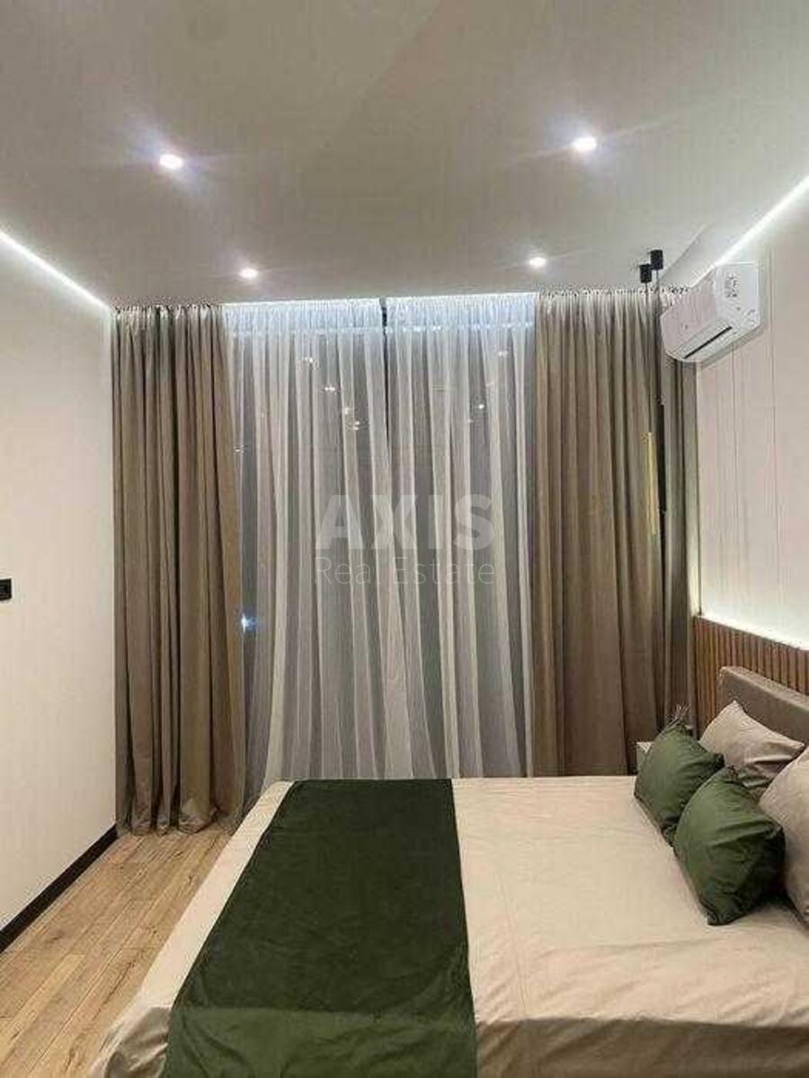 1k apartment vul. Barbjusa Anri 28А2