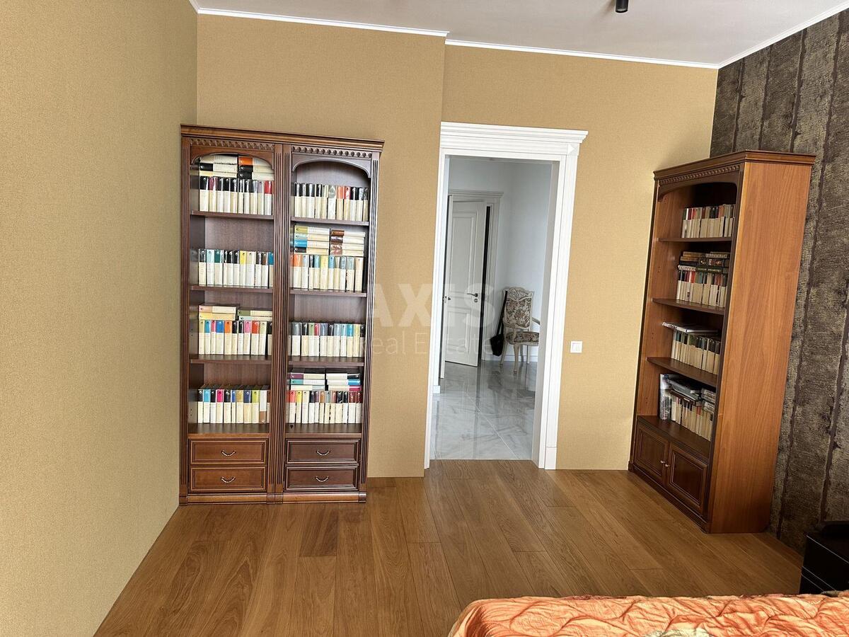 2k apartment vul. Dragomyrova Myhajla 4Б4