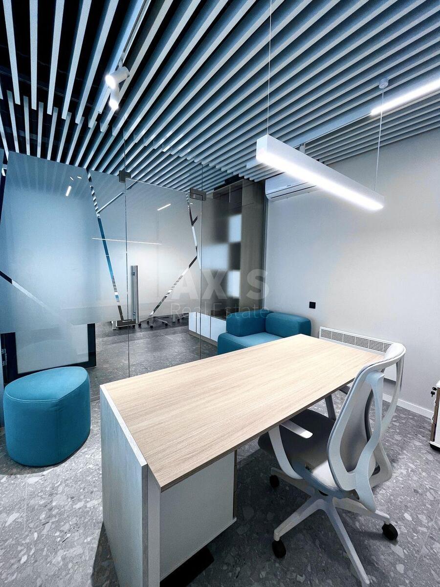 Office vul. Dragomyrova Myhajla 14А, 117m2568202
