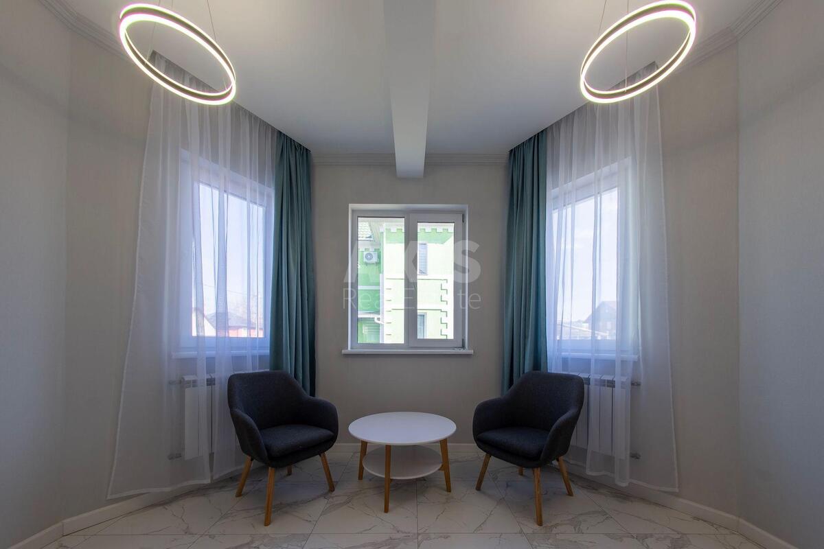 House vul. Sergija Kolosa, 205m2, Kyiv city612512