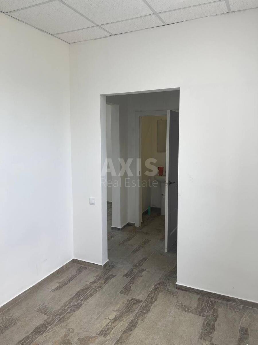 Trade object vul. Bulahovs'kogo Akademika 5, 91m24