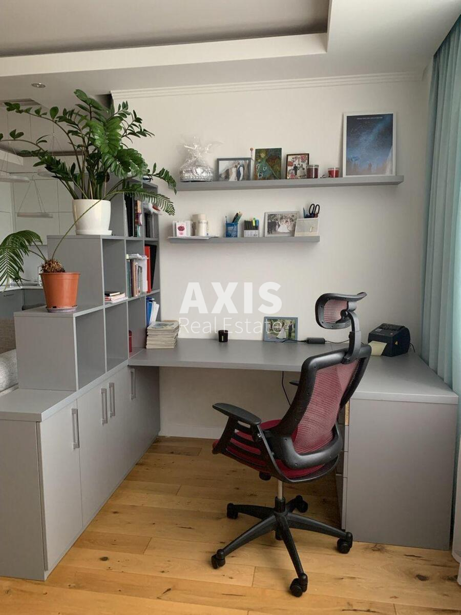 2k apartment vul. Chervonopil's'ka 2Г4