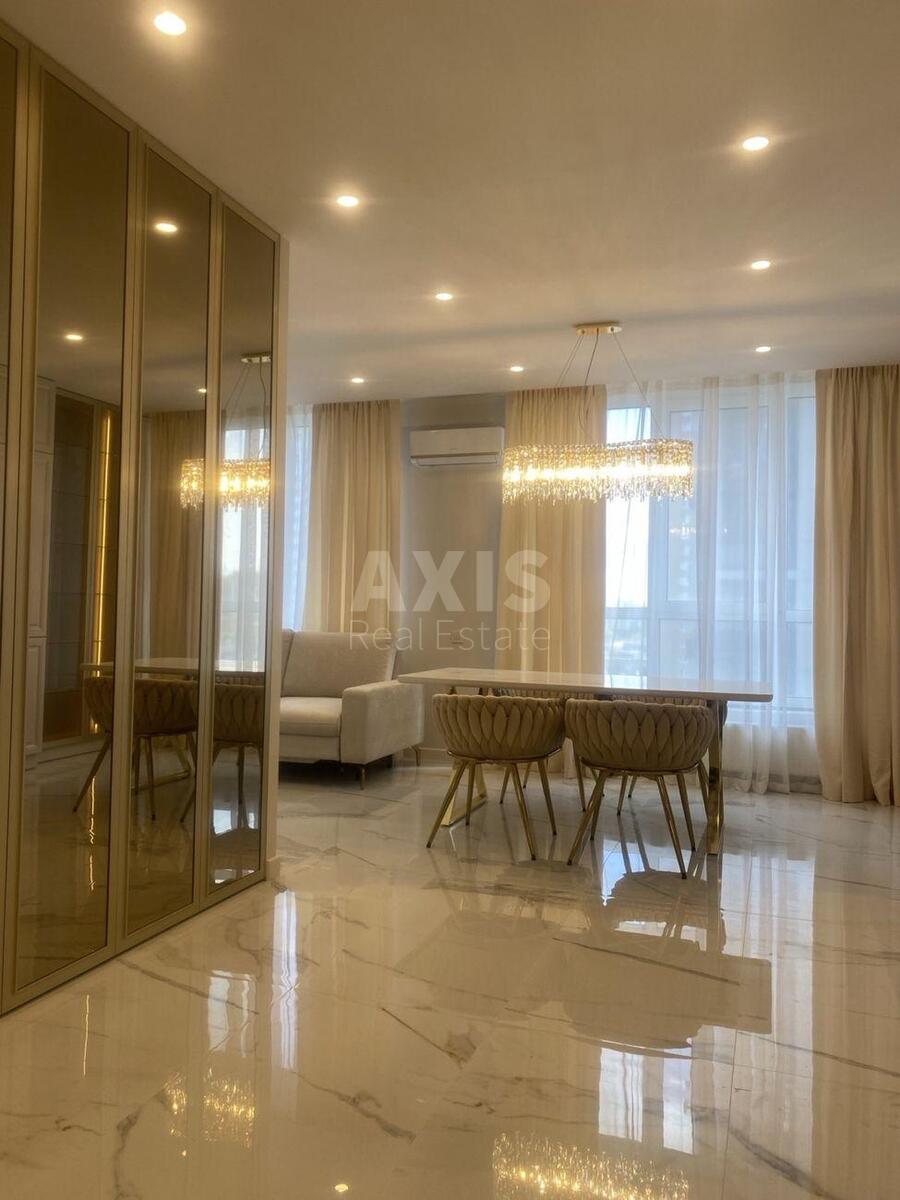1k apartment vul. Rodyny Kristeriv 203