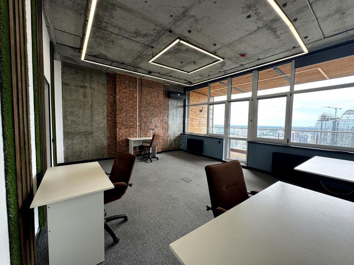 Office vul. Jevgena Konoval'cja 44, 164m26181416