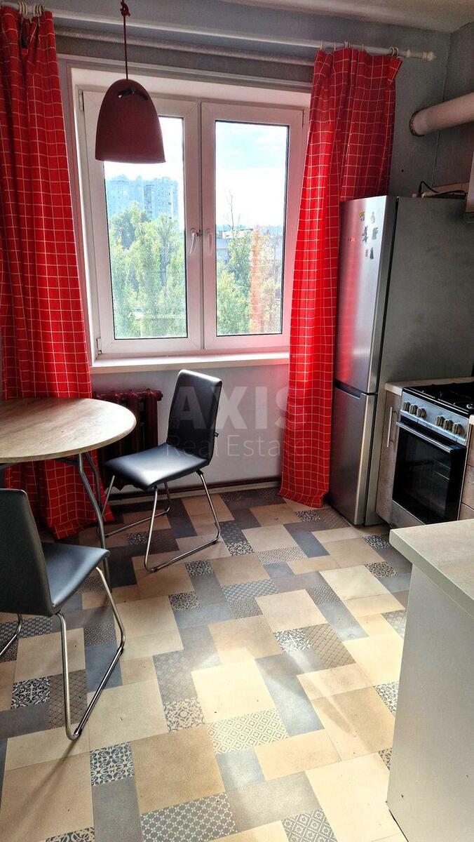 2к квартира ул. Бурмистенко 12577350