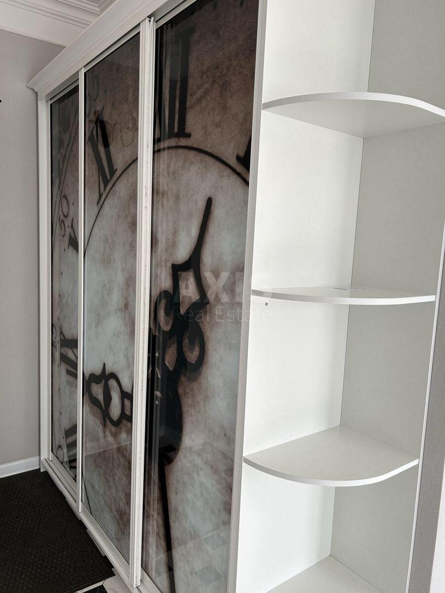 1k apartment pr-t Berestejskij 26621215