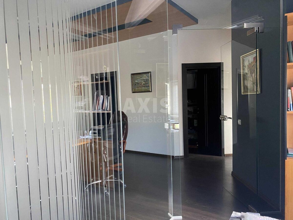 Office vul. Lyps'ka 19/7, 200m2621936