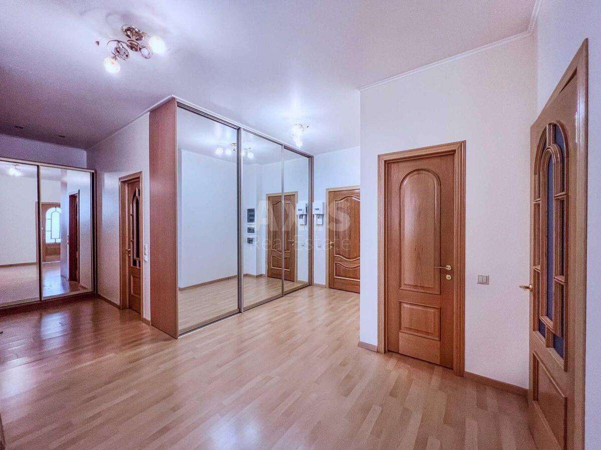 3k apartment vul. Turgenjevs'ka 42/446