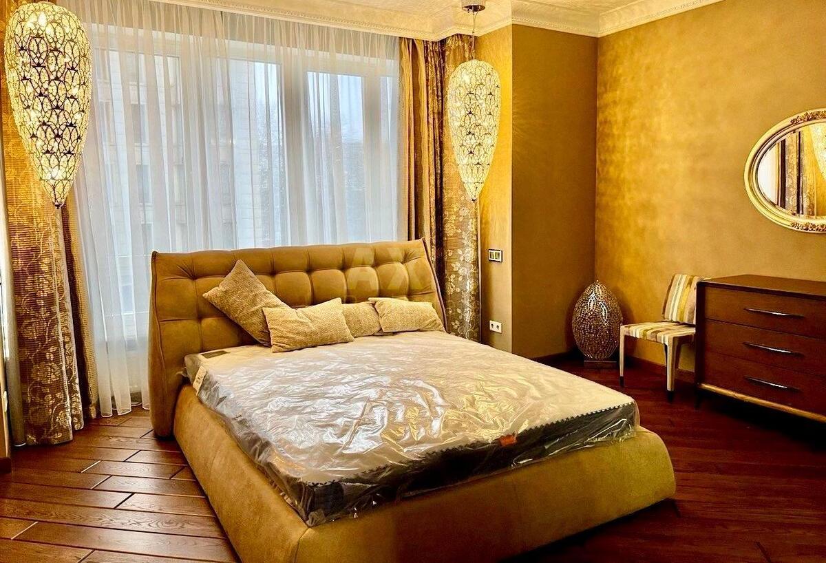 4k apartment vul. Instytuts'ka 18А595073
