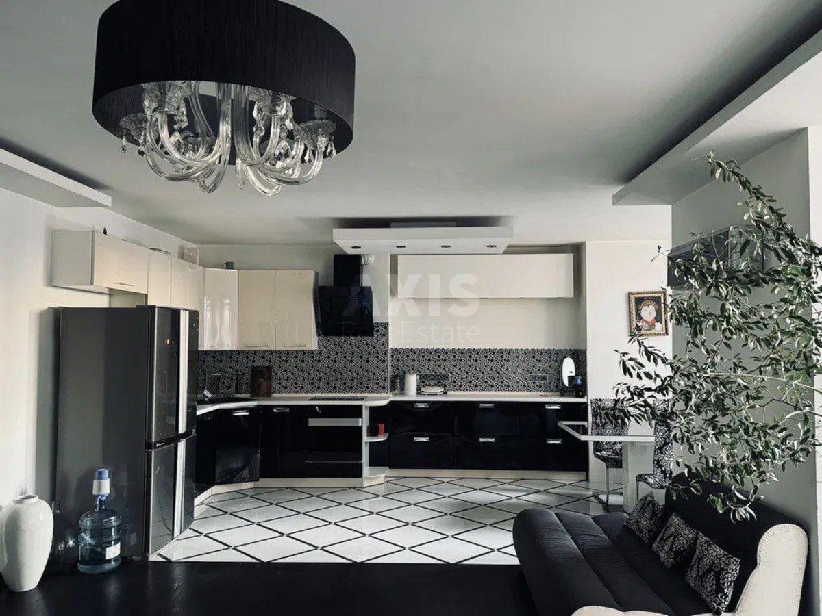 3к квартира ул. Антоновича 72