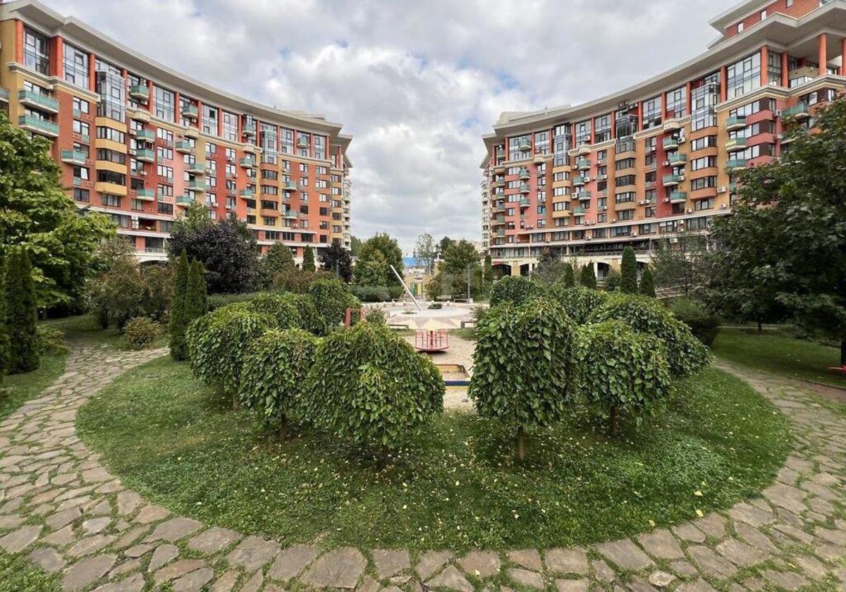 3k apartment vul. Yulia Zdanovska 71Г9