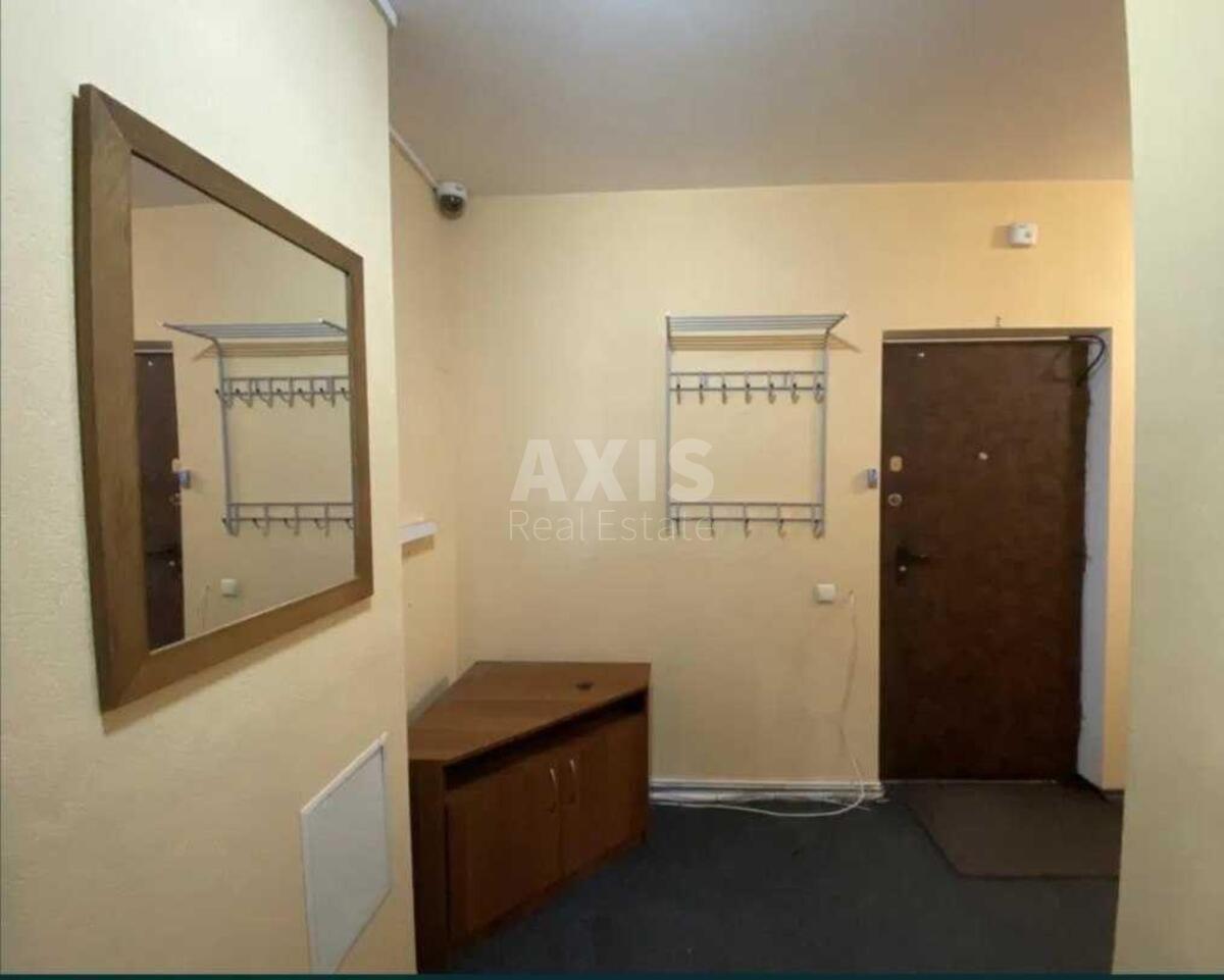 Office vul. Okipnoi' Rai'sy 8, 90m27
