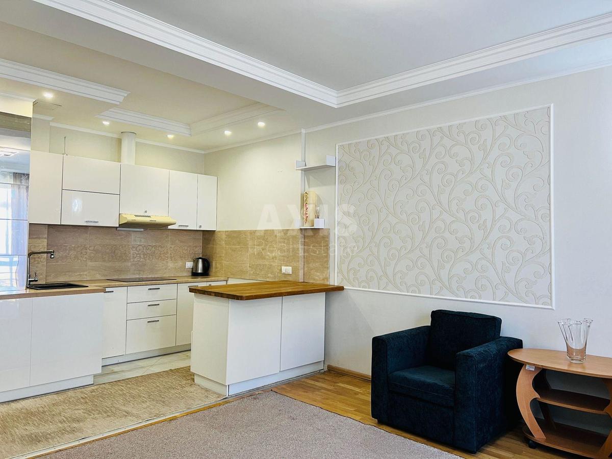2k apartment vul. Lebedjeva Akademika 1