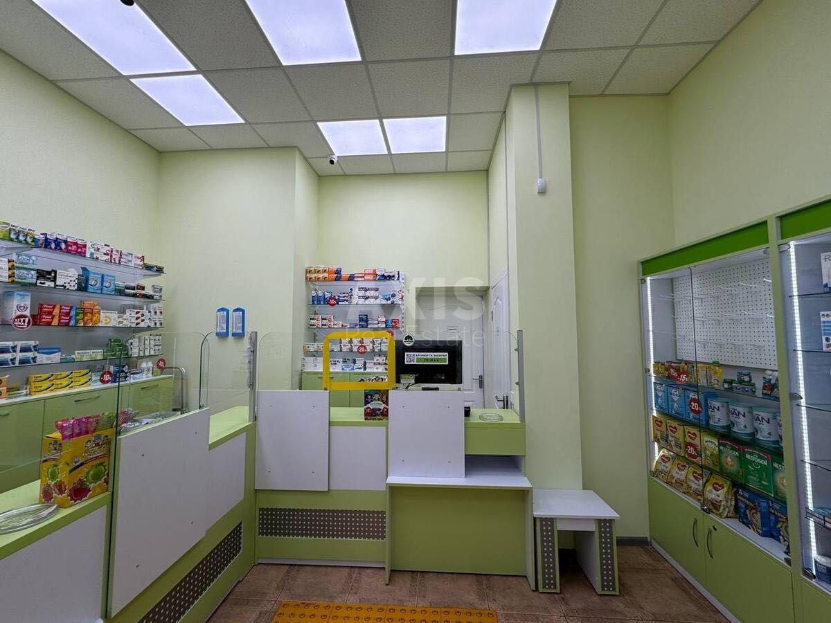 Trade object bul. Druzhby Narodiv 18/6, 85m22