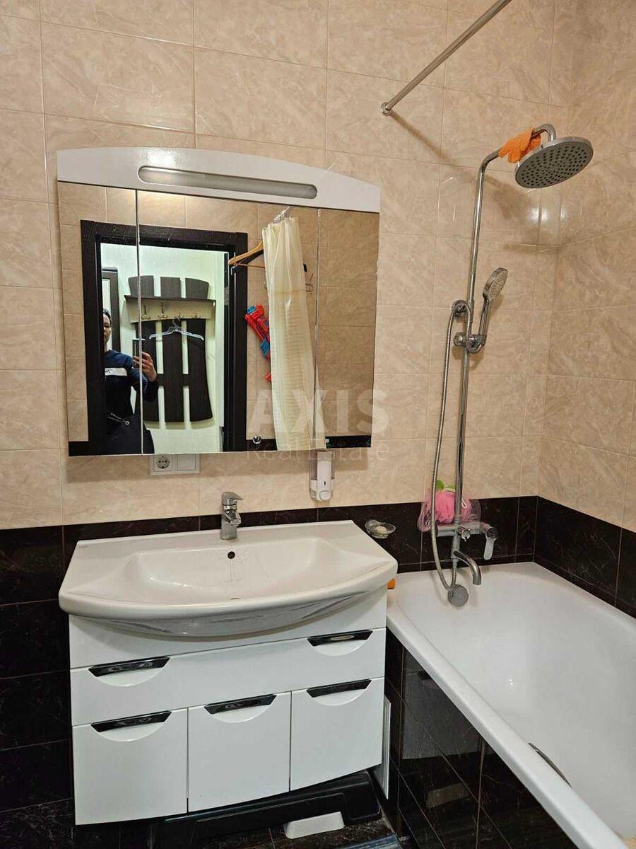 2k apartment vul. Kondratjuka Jurija 510