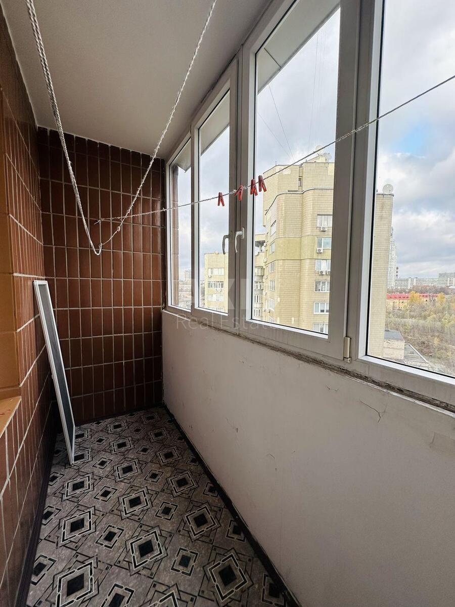 3k apartment bul. Lesi Ukrai'nky 9В17
