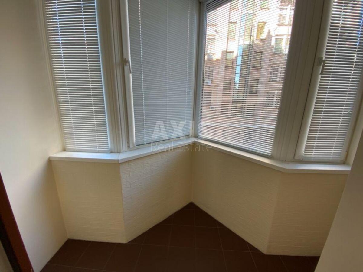 Office vul. Gonchara Olesja 26/28, 90m210