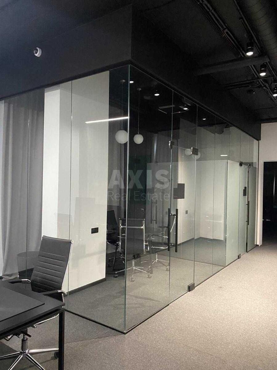 Office vul. Antonovycha 74, 680m2598515