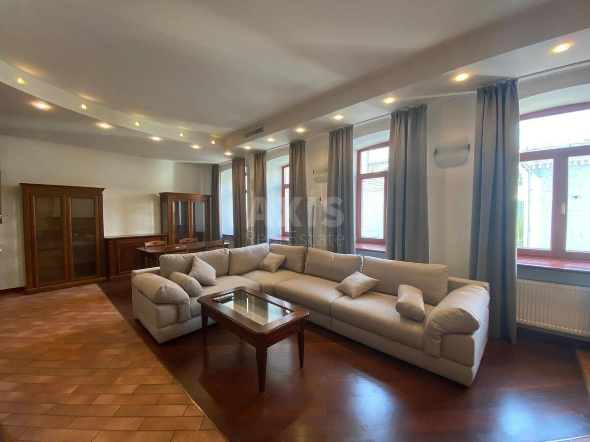 5k apartment vul. Antonovycha 7В0