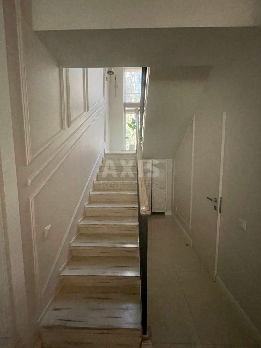 House vul. Lisna, 260m2, Kyiv city1