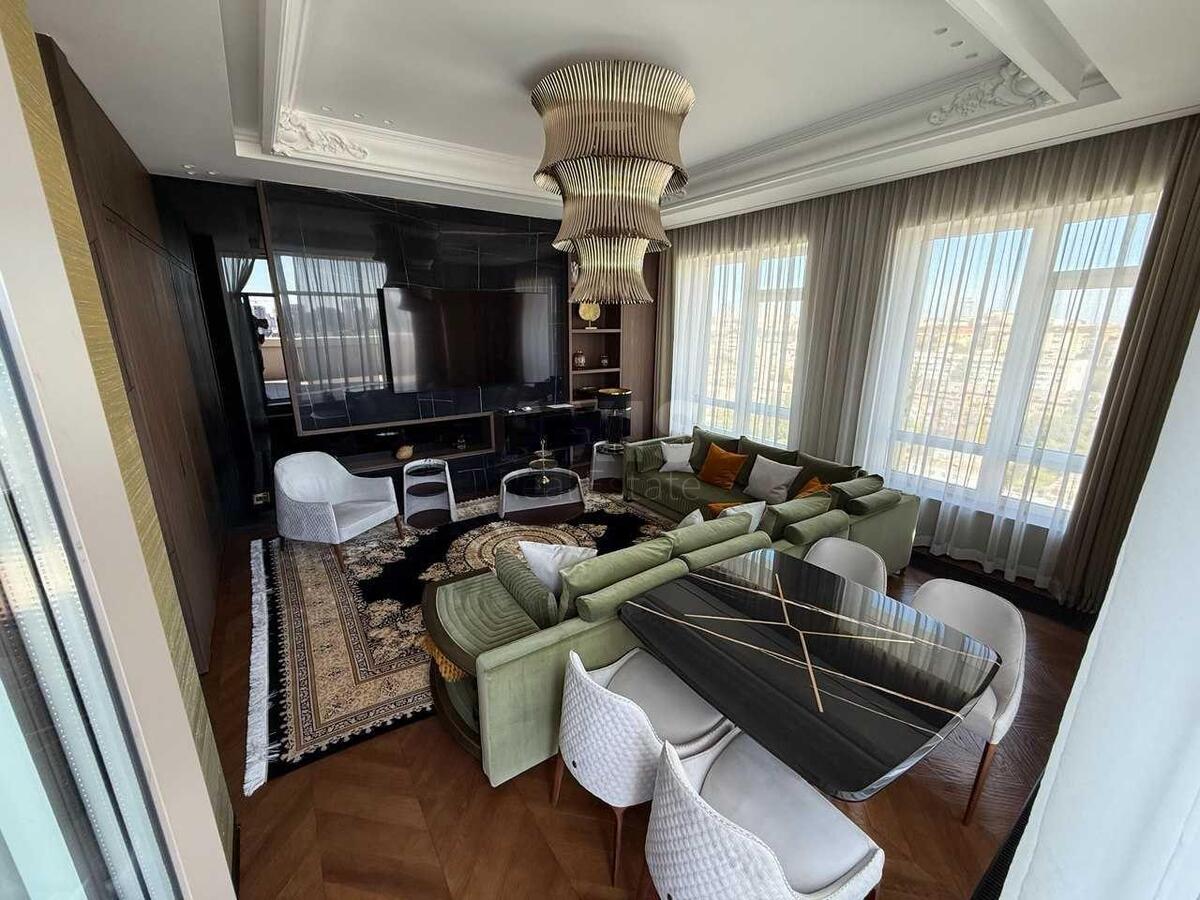 4к квартира ул. Жилянская 68608171