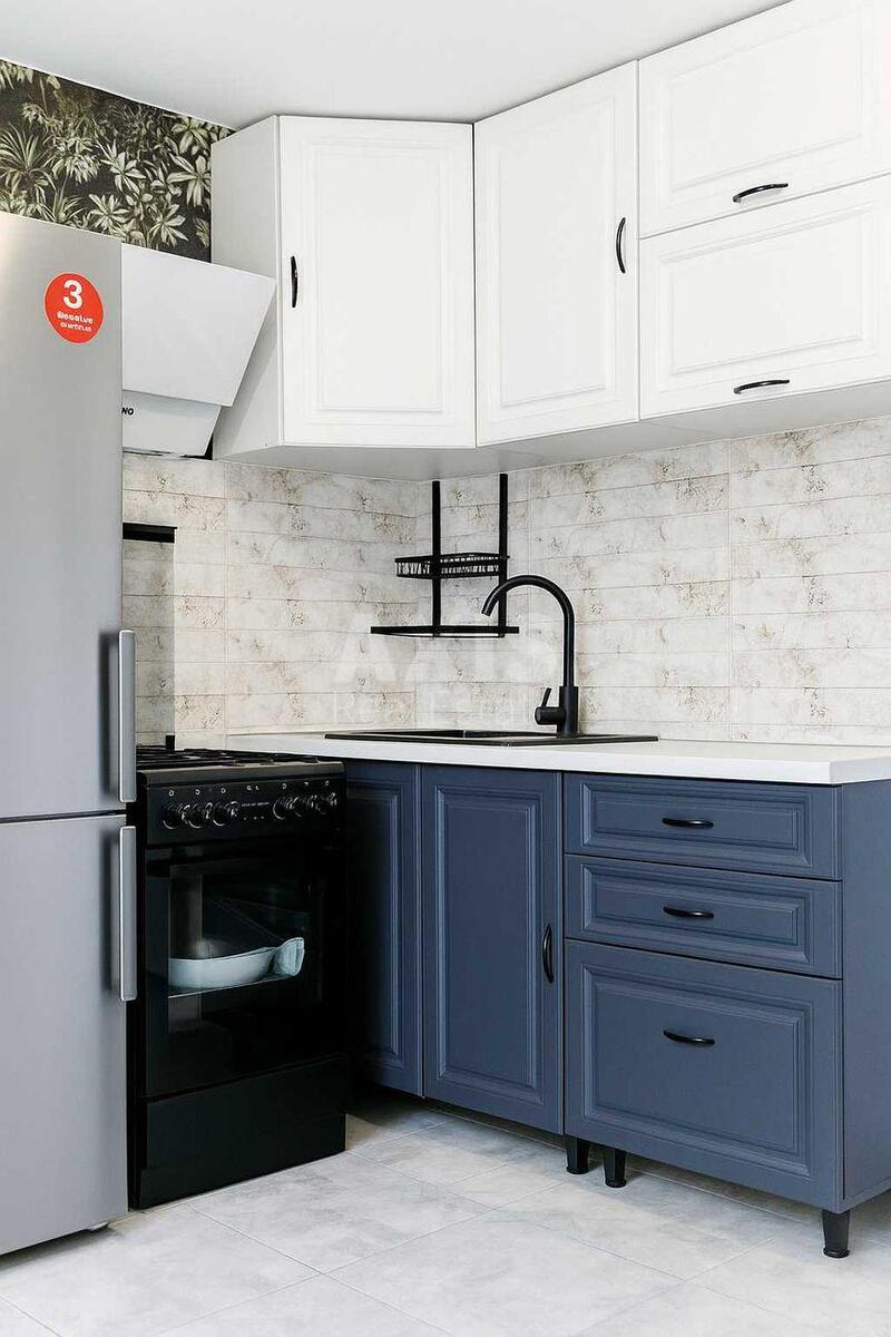 3k apartment vul. Miljutenka 11