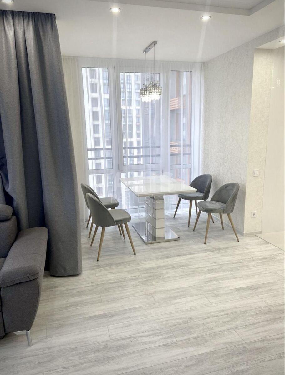 3k apartment nab. Dniprovs'ka 18566891