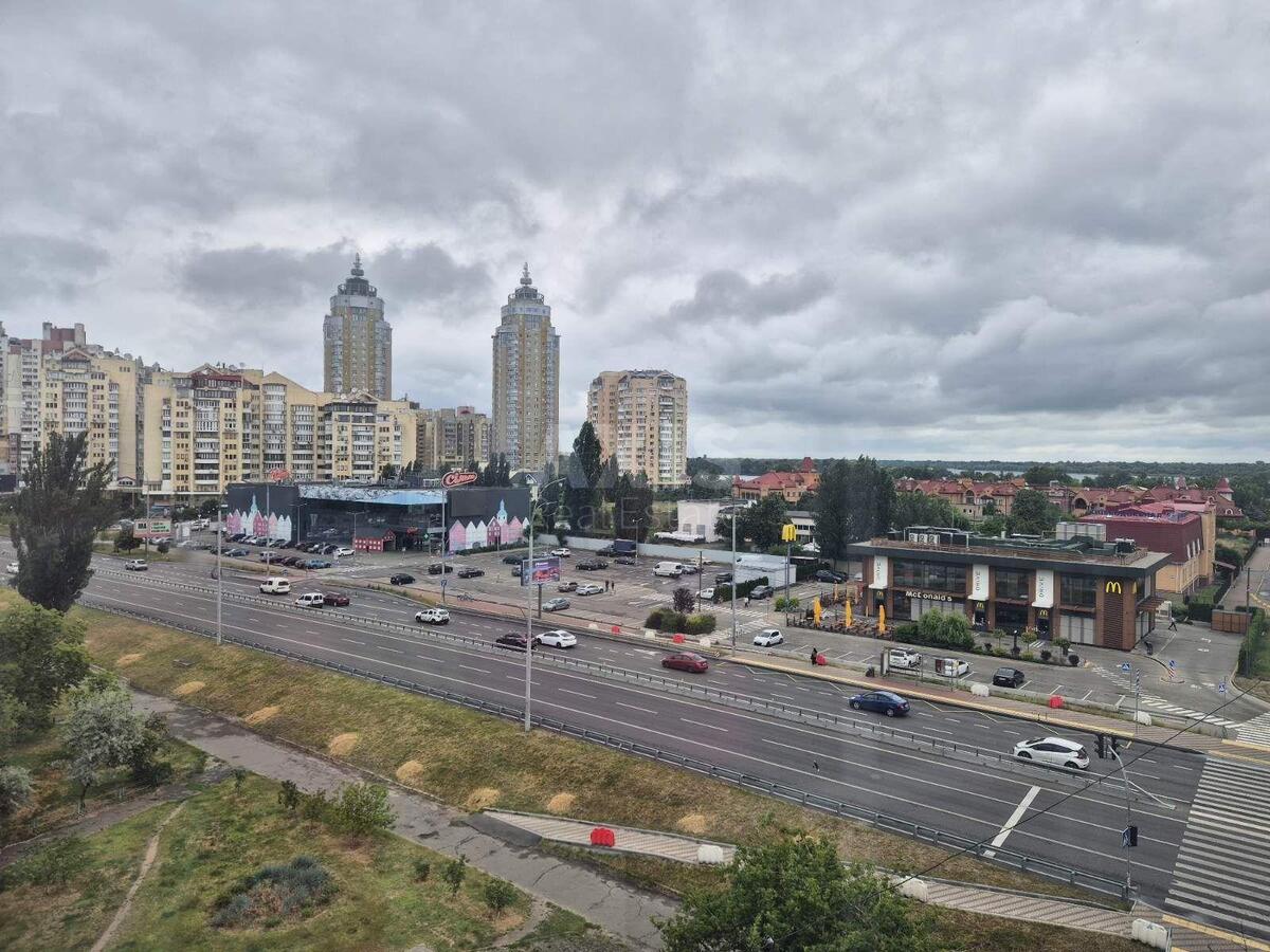 3к квартира пр-т Владимира Ивасюка 156116614