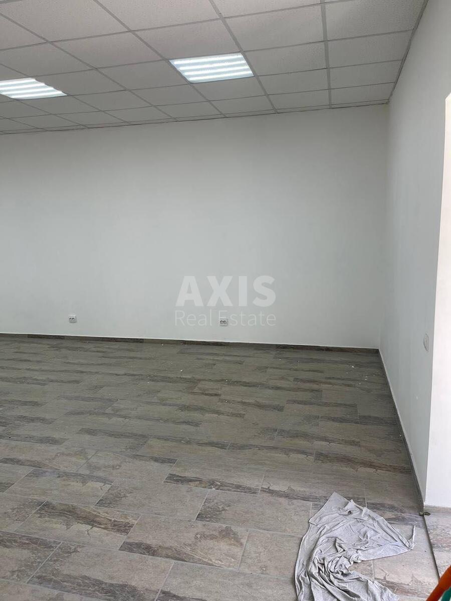 Trade object vul. Bulahovs'kogo Akademika 5, 91m25
