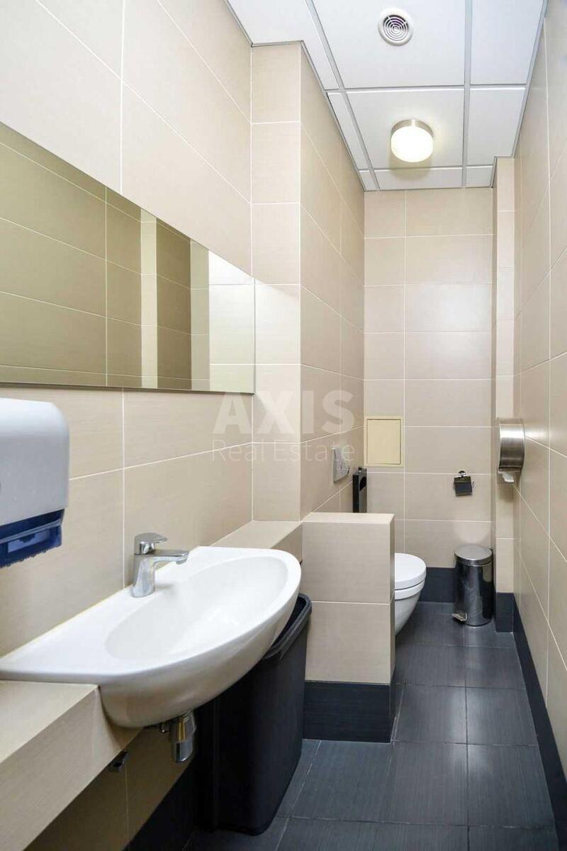Office vul. Antonovycha 172, 321m2575916