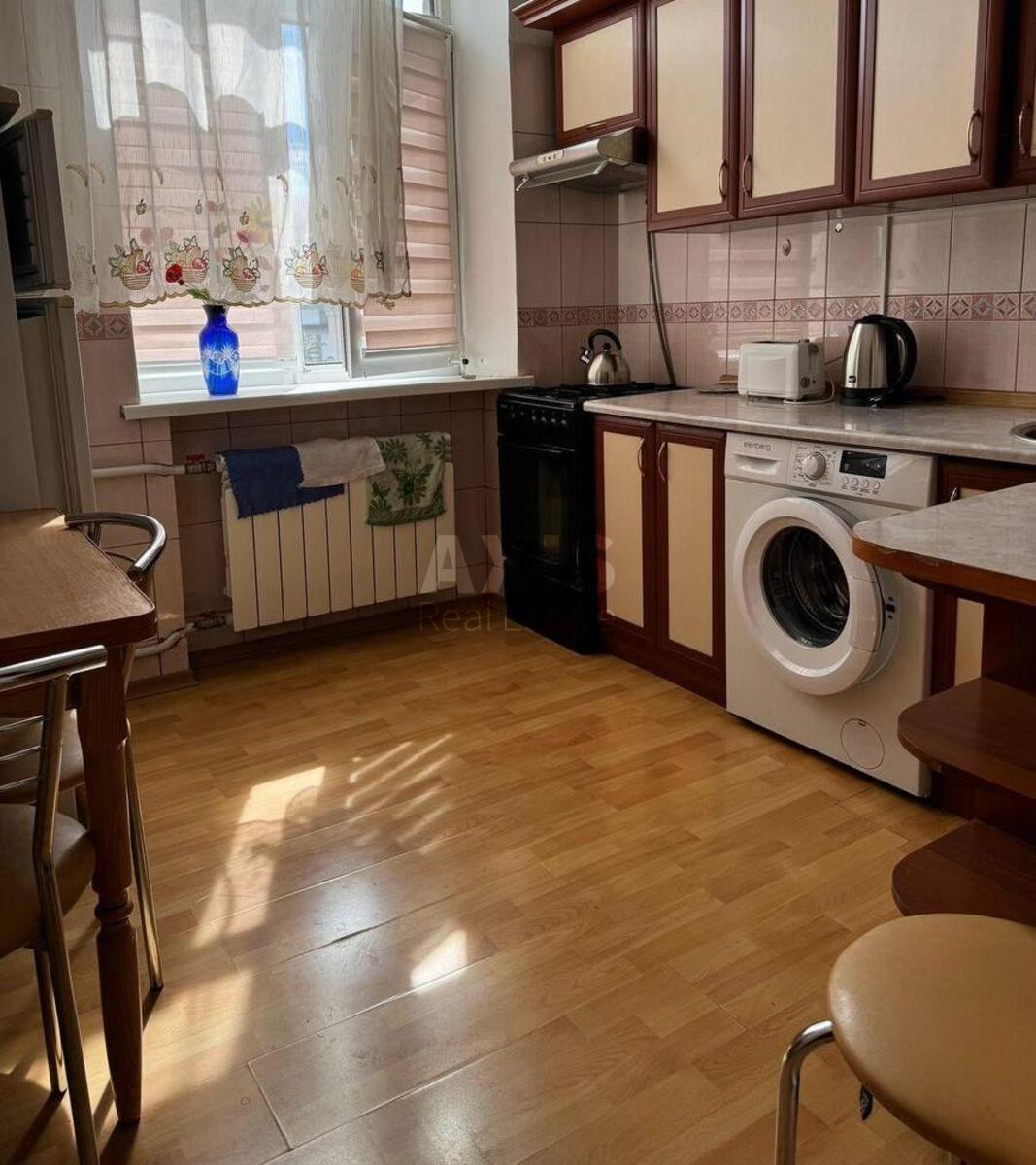 2к квартира ул. Круглоуниверситетская 13