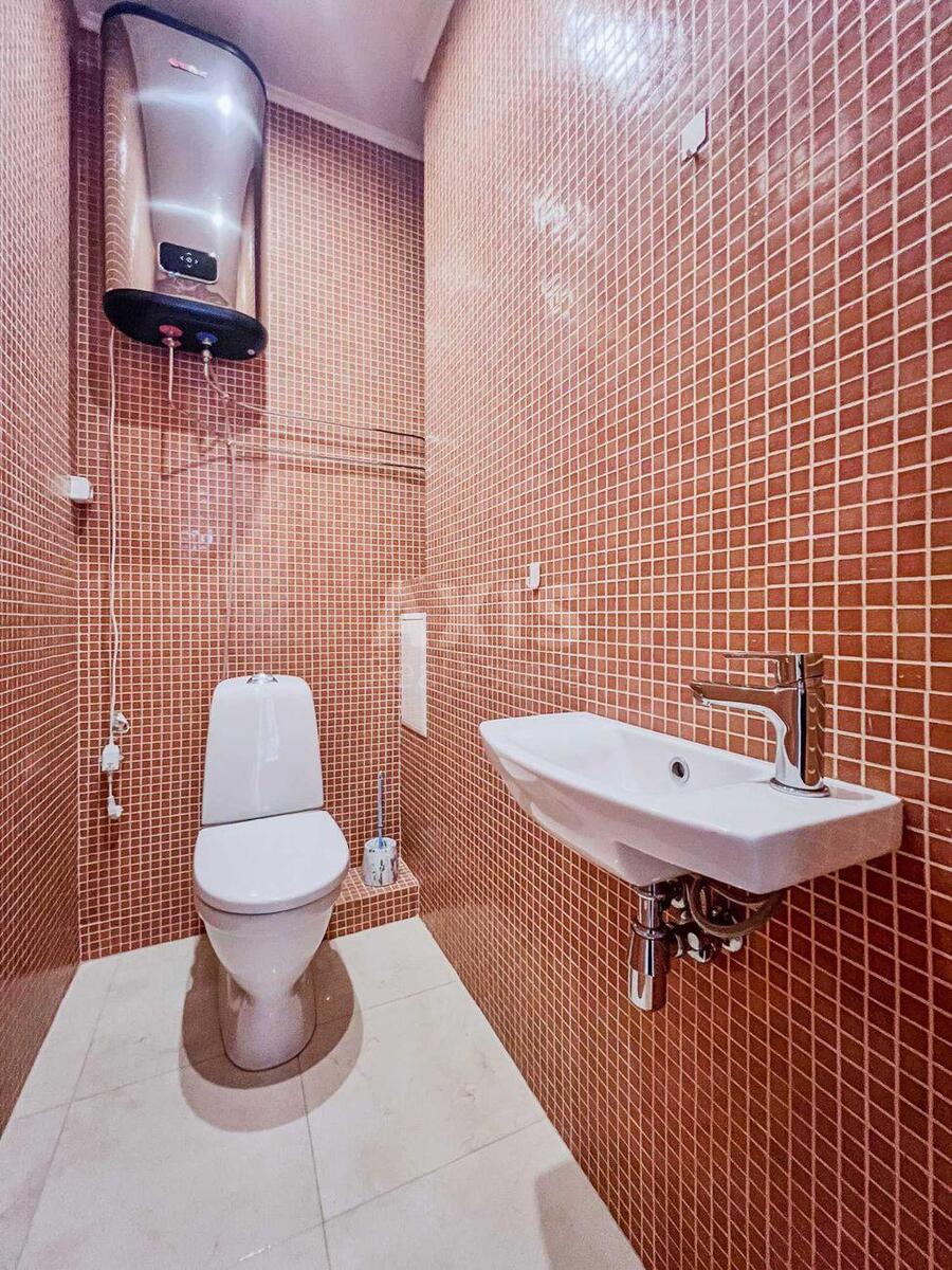 3k apartment vul. Turgenjevs'ka 42/447