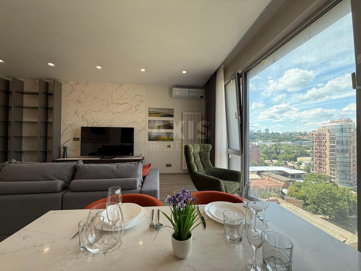 3k apartment vul. Antonovycha 118/1958022