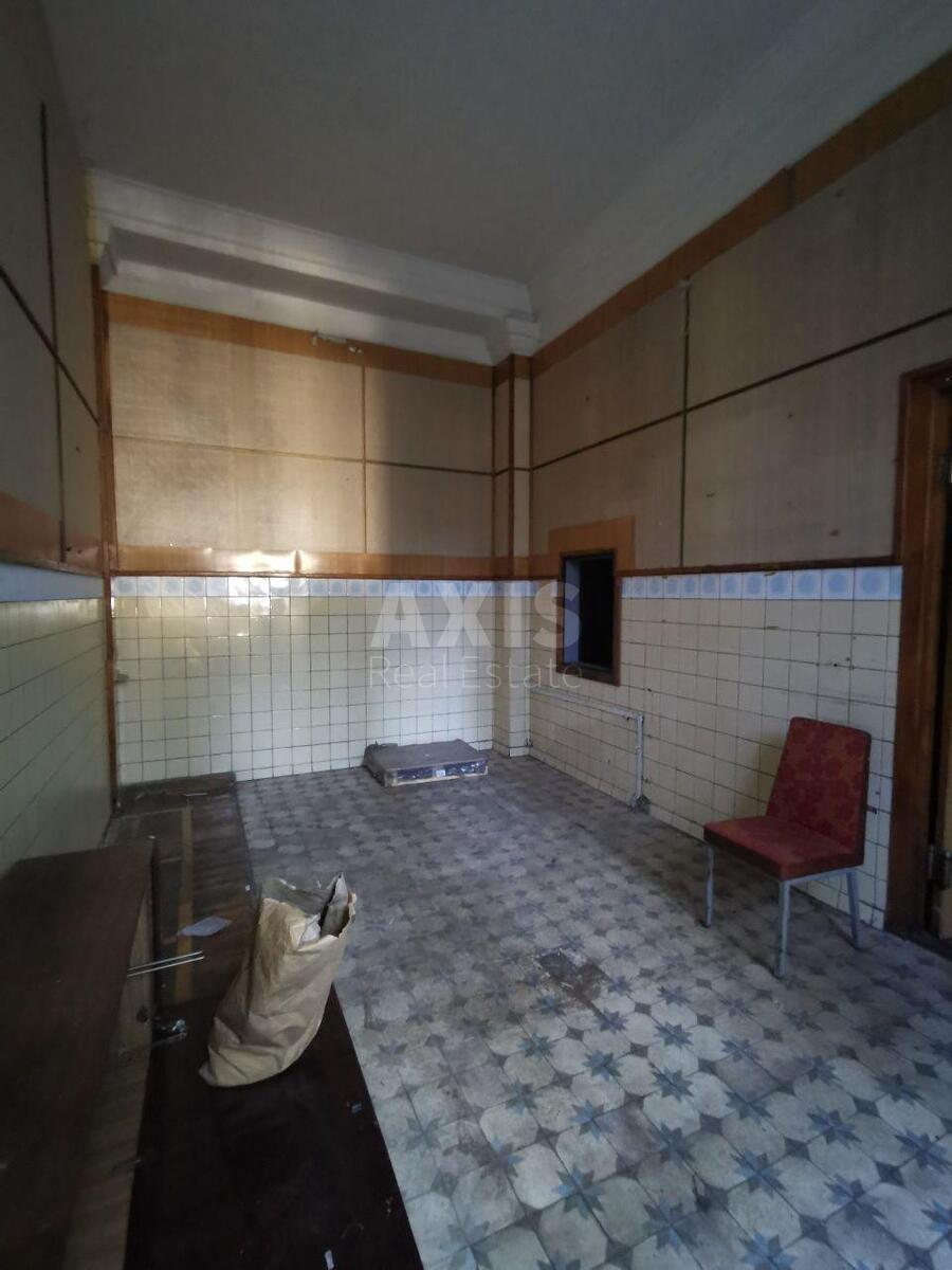 Trade object vul. Dovzhenka Oleksandra 1, 70m2540877