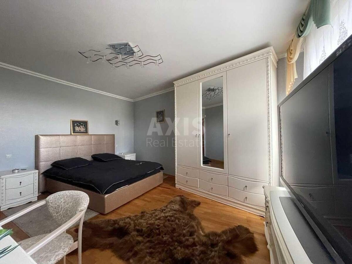 3k apartment pr-t Golosii'vs'kyj 684