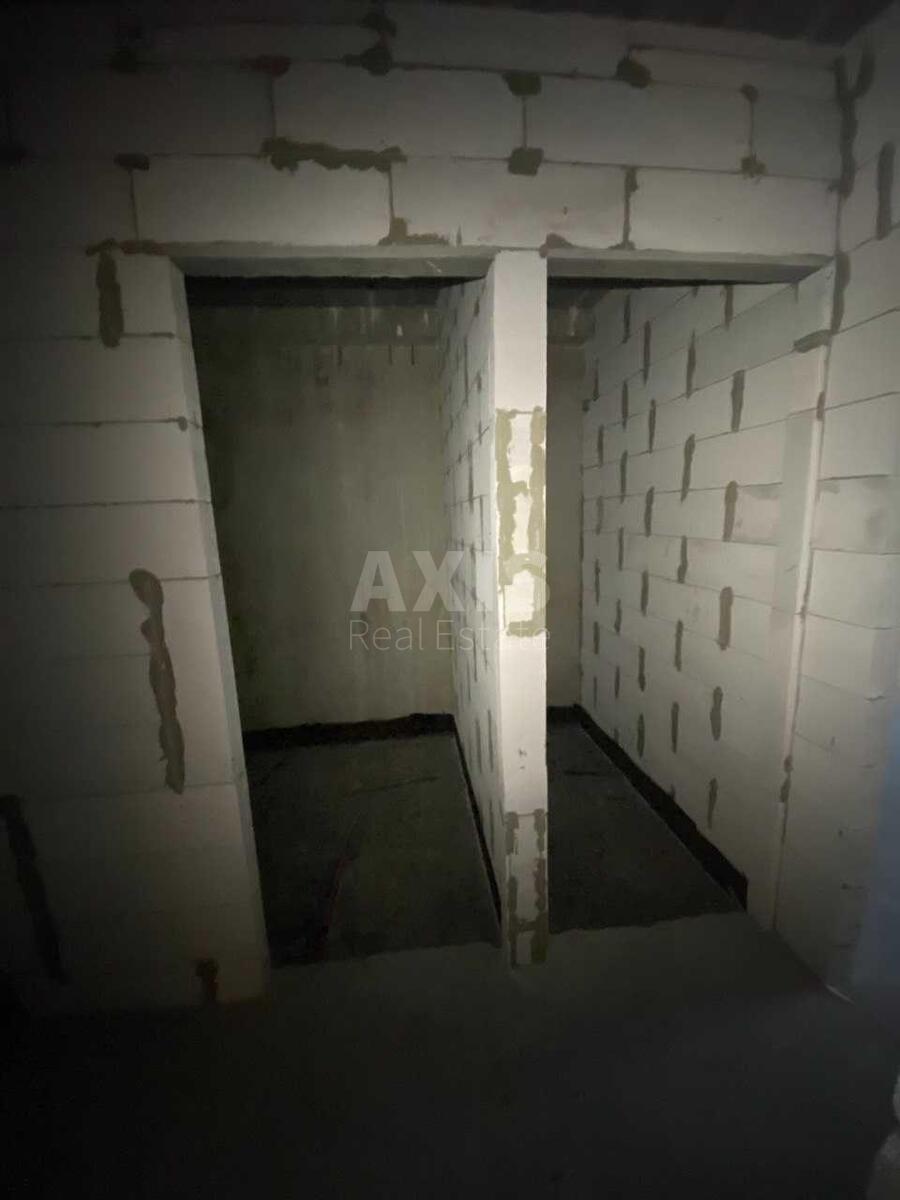 2k apartment vul. Myhajla Maksymovycha 2411