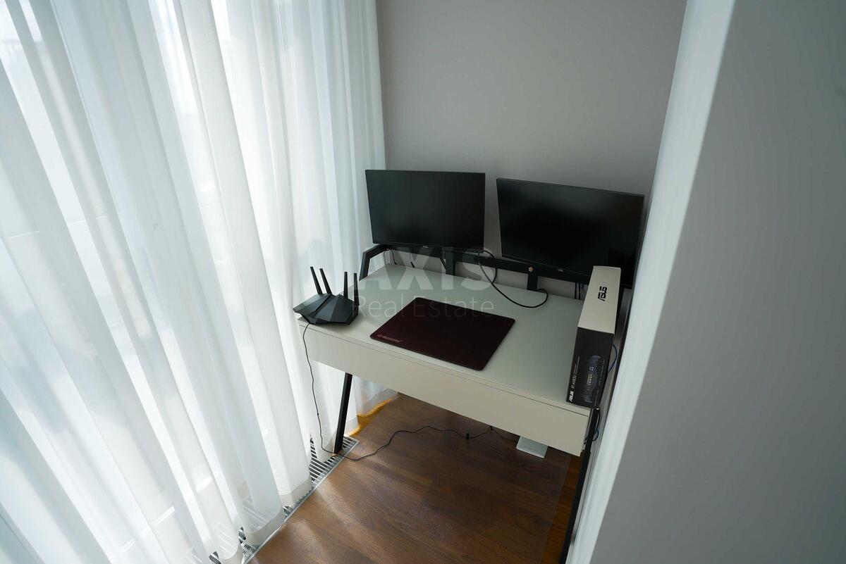 3k apartment vul. Dragomyrova Myhajla 207