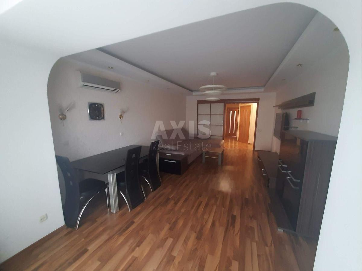 3k apartment vul. Yulia Zdanovska 5Б6