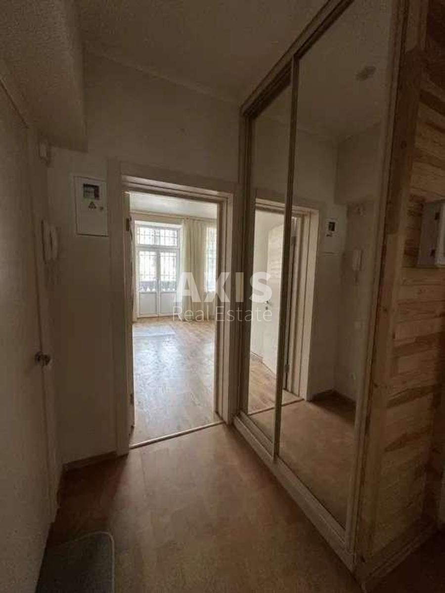 2k apartment vul. Pyrogova 26