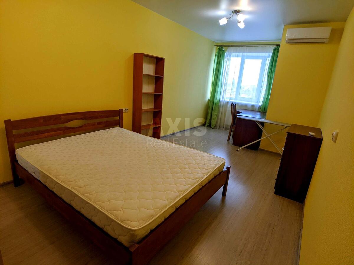 1k apartment vul. Patriarha Mstyslava Skrypnyka 48А601341