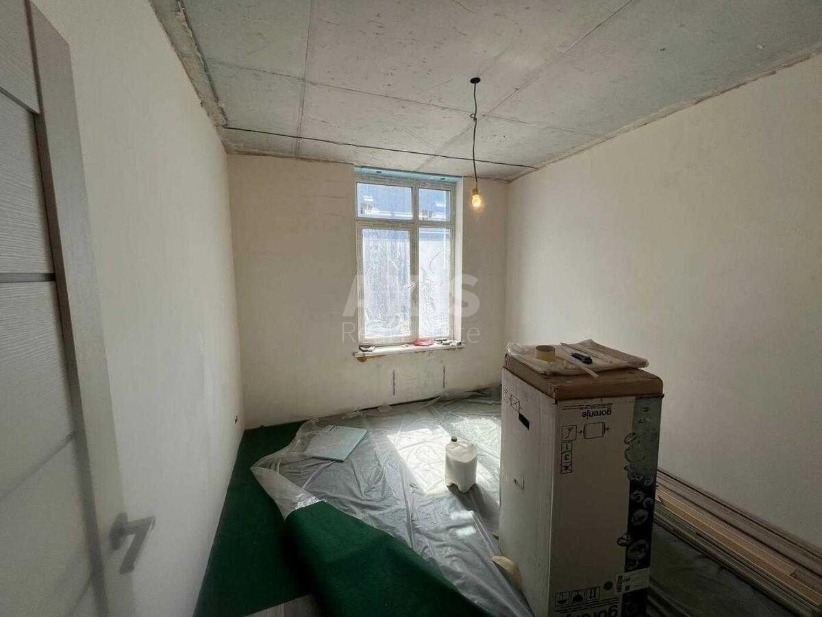 3k apartment vul. Sverstjuka Jevgena 4569202