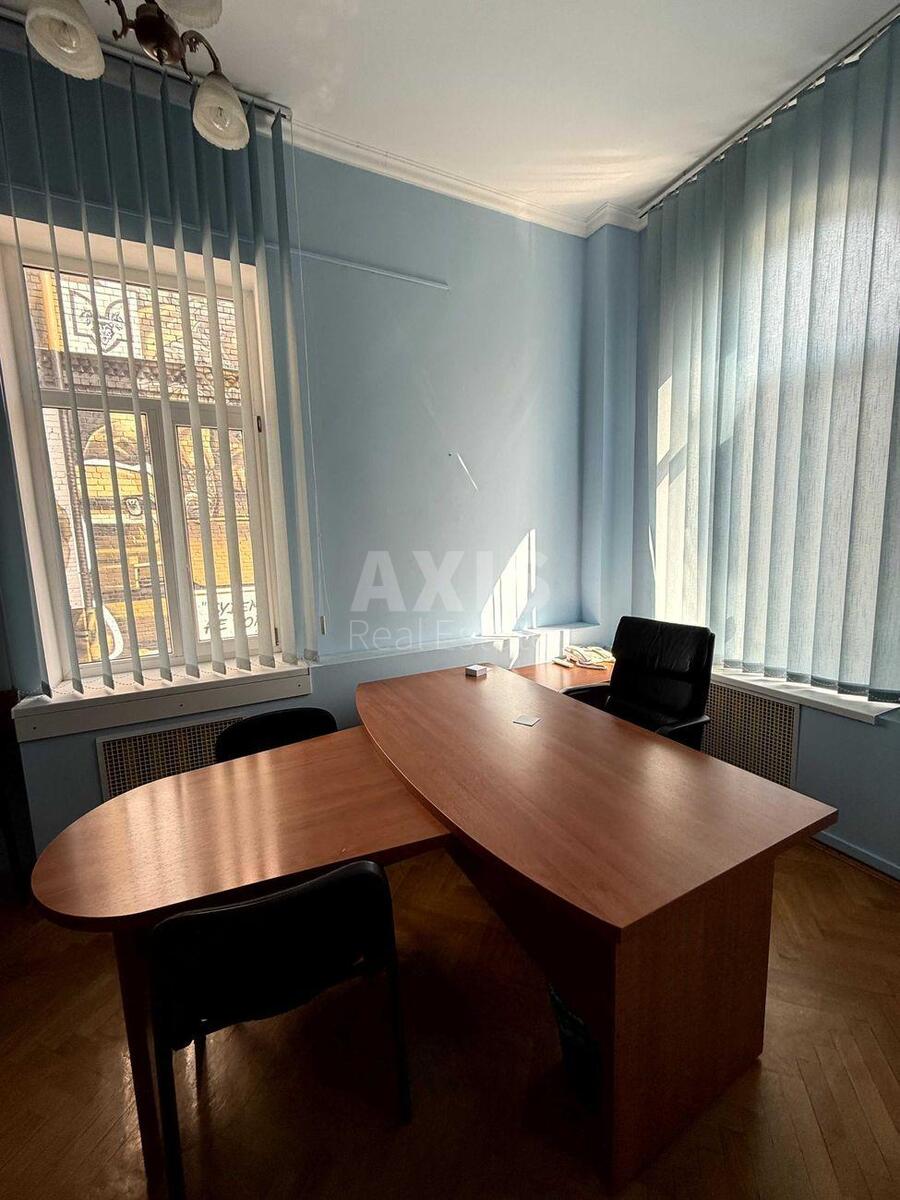 Office vul. Rejtars'ka 6А, 120m2567472