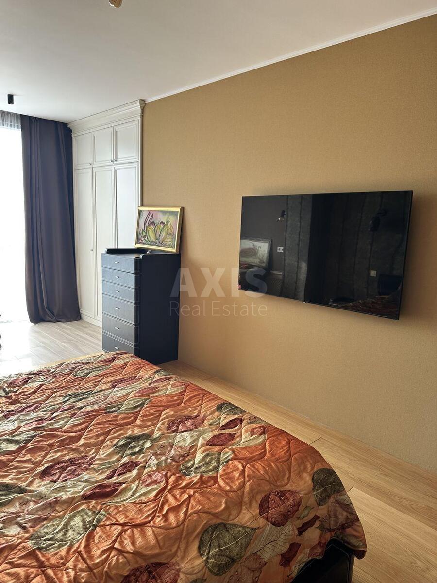 2k apartment vul. Dragomyrova Myhajla 4Б6